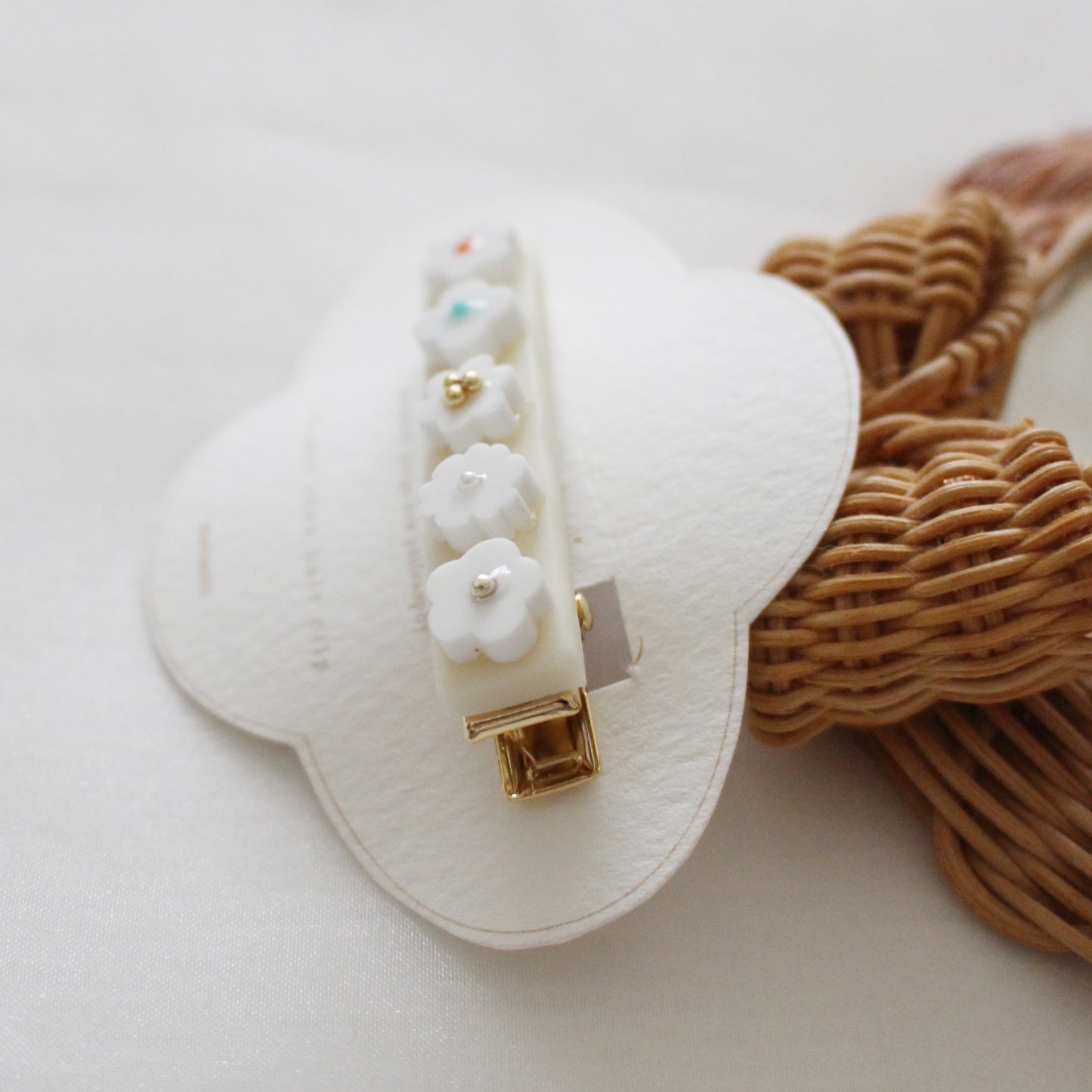 flower eden hair clip