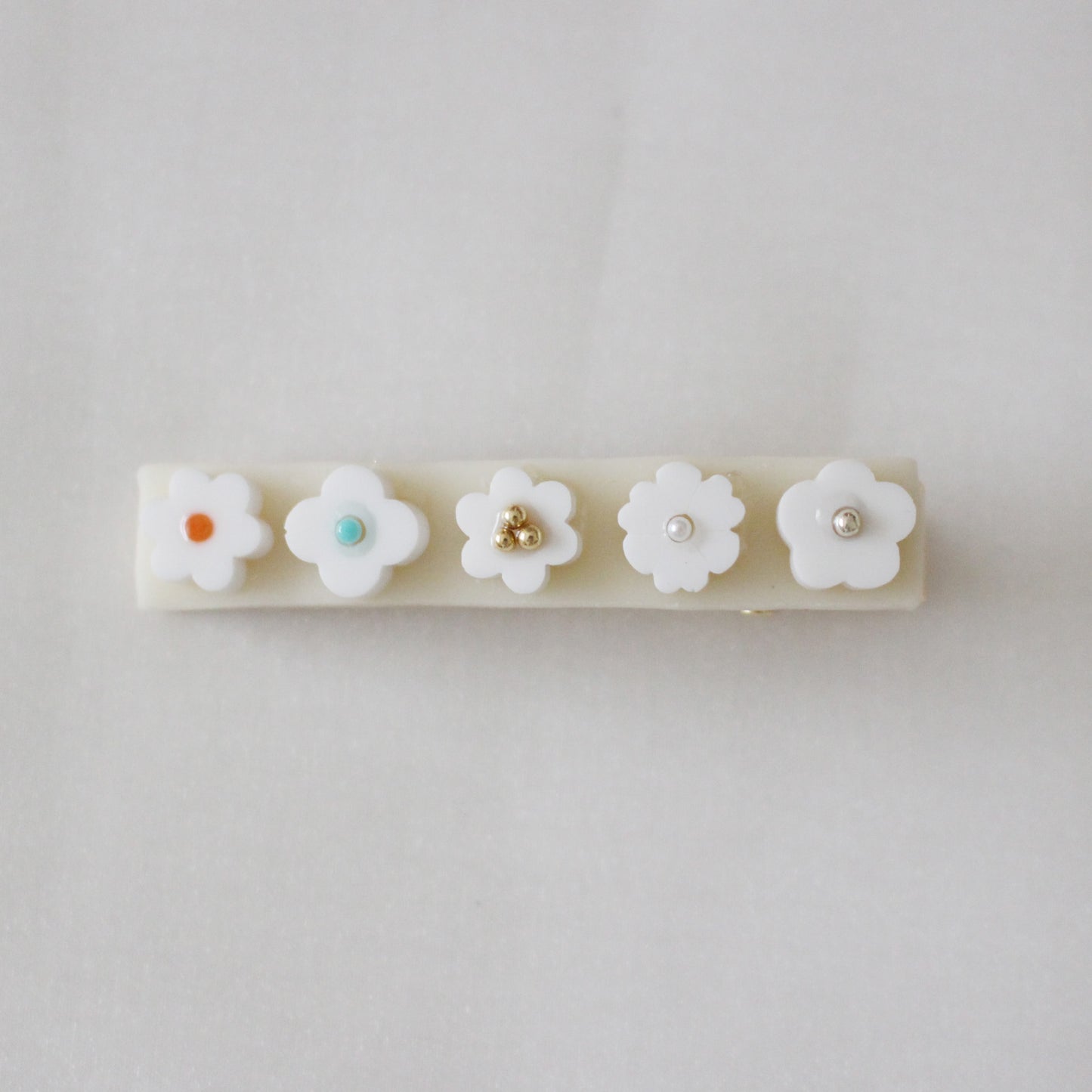 flower eden hair clip