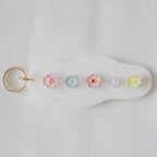 take a walk keychain 〈blossoms leading the way〉