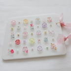 wall bijoux 〈blossoms leading the way〉