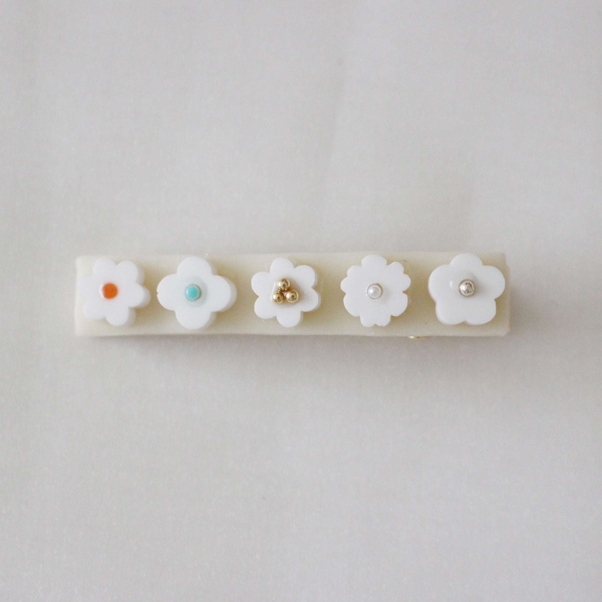 flower eden hair clip